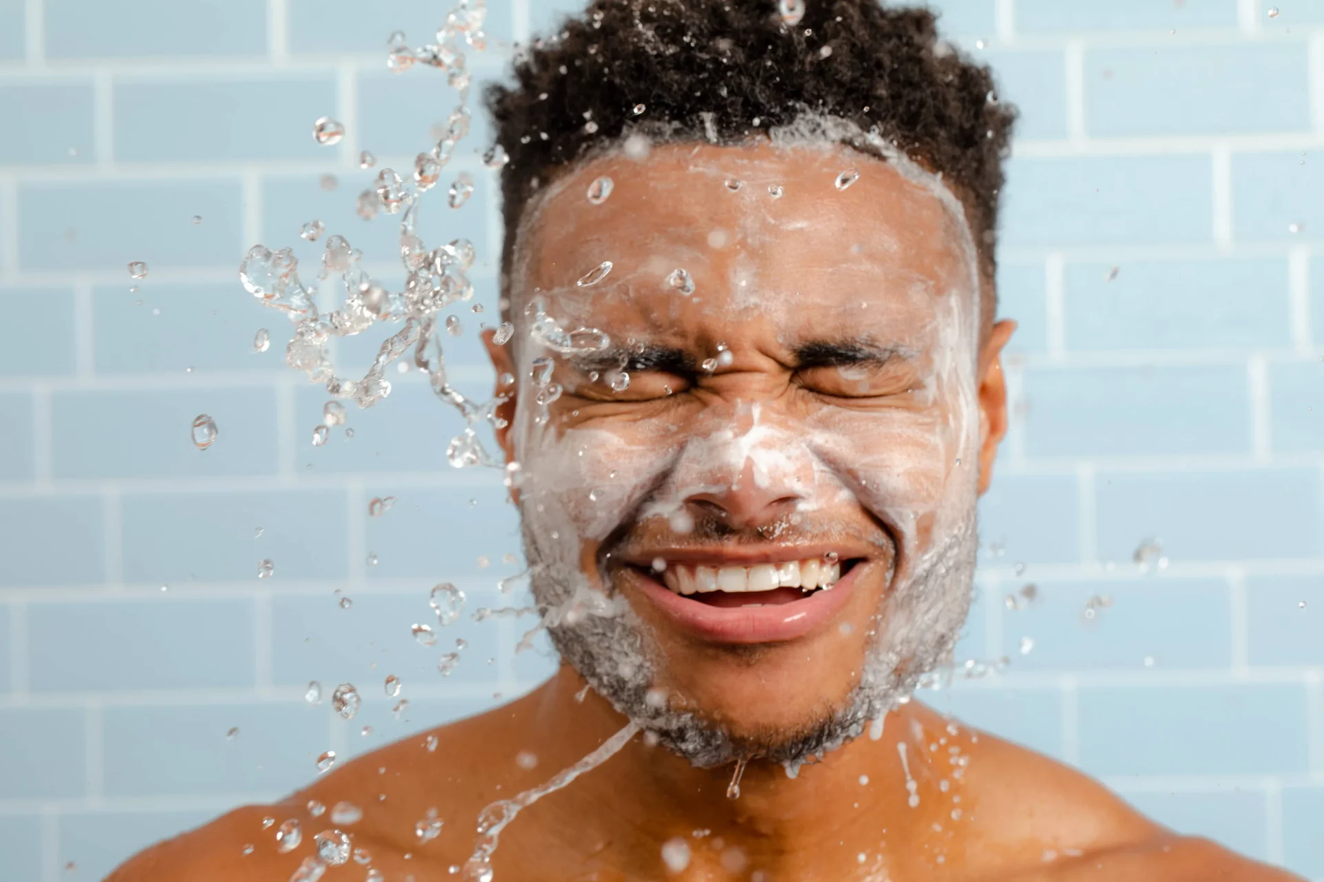 6-best-face-washes-for-summer-youfro